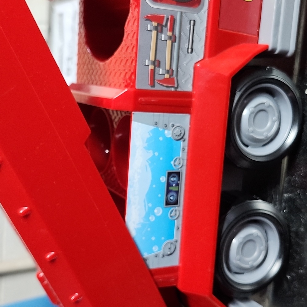 🚒LIKE NEW!🐾PAW PATROL Red Fire Truck Toy w/Marshall Pup - Picture 4 of 16